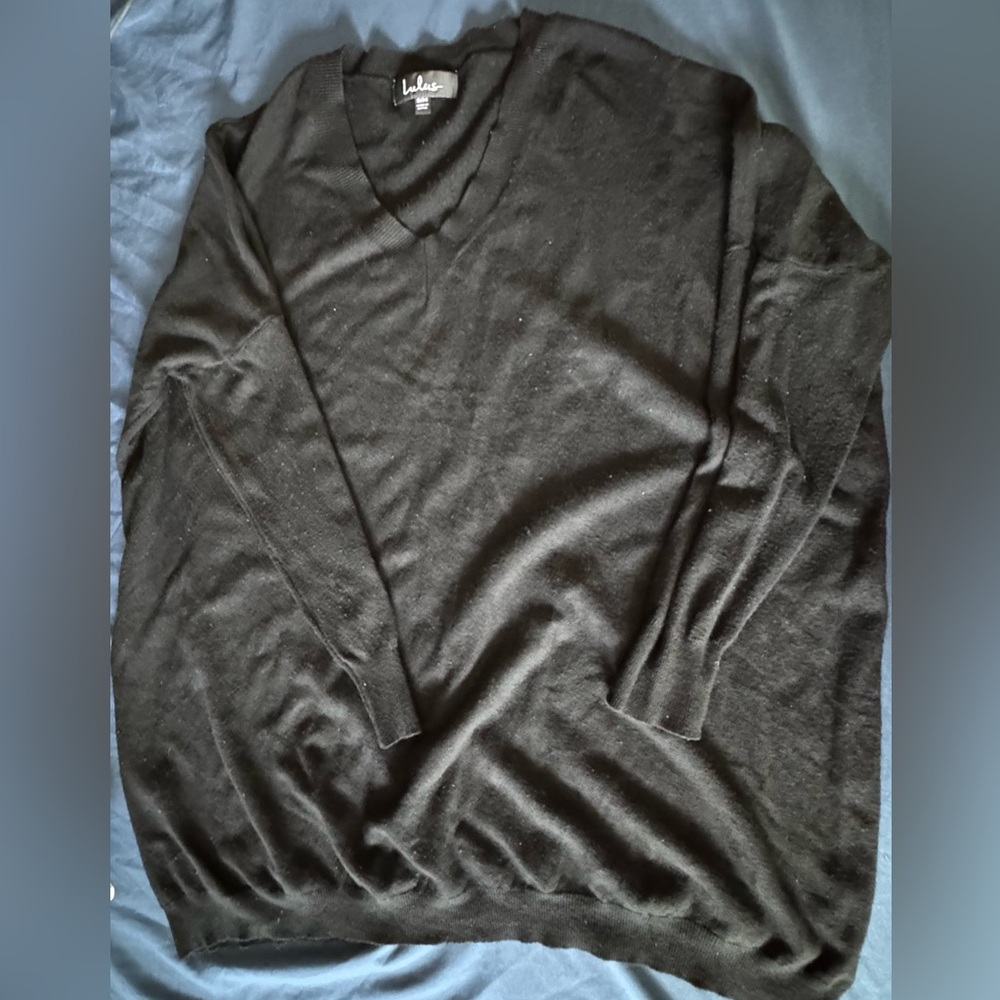 🌙Lulu's Black V-Neck Sweater Soft Cotton Blend